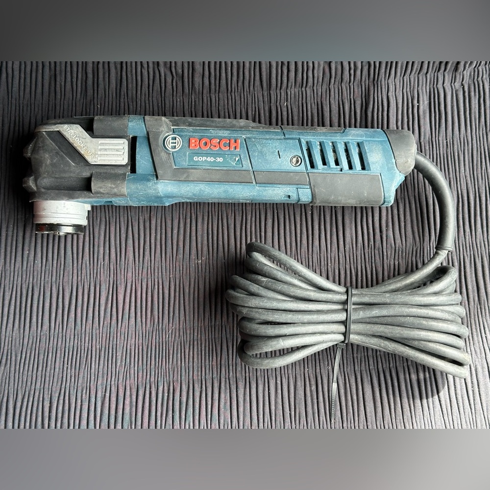 #2915 Bosch GOP40-30 Starlock Plus Oscillating Multi-Tool